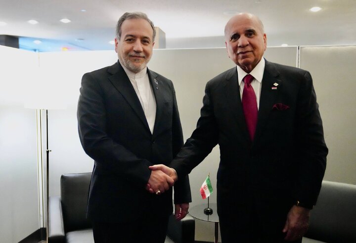 عراقچی به وزیر خارجه عراق: صیانت از امنیت مرزهای مشترک بسیار کلیدی است/ بازگشت امنیت به تنگه هرمز مستلزم توقف اقدامات ناامن‌ساز آمریکا است
