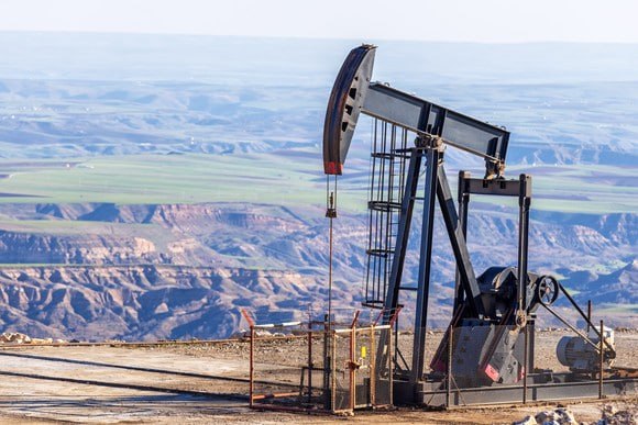 چرا بانکهای مرکزی دیگر تنها به قیمت نفت خام نگاه نمیکنند؟