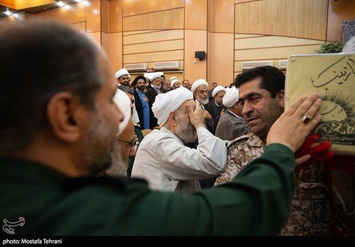 تصاویر حضور قرائتی با ویلچر در یک مراسم + عکس ها 11