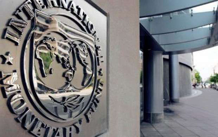 پیشبینی IMF از شاخصهای کلان