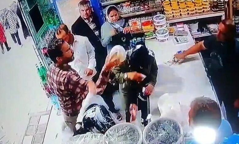 حکم جلب مرد ماست پاش و دو زن بی حجاب صادر شد 2