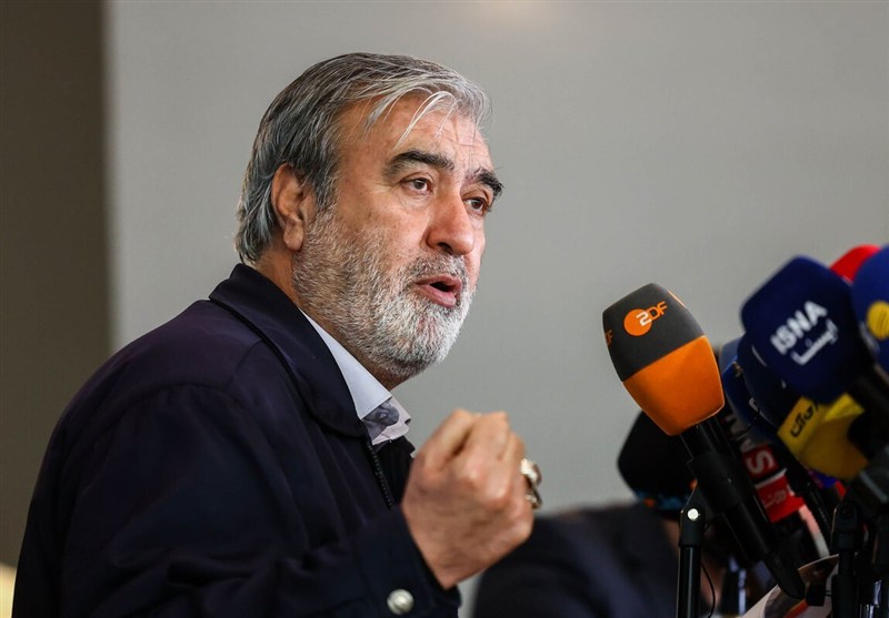 خط و نشان رئیس کمیسیون امنیت ملی برای آمریکا: نیروهای مسلح از خون ریخته شده افراد بی گناه نمی گذرند/ روزگارشان را سیاه میکنند