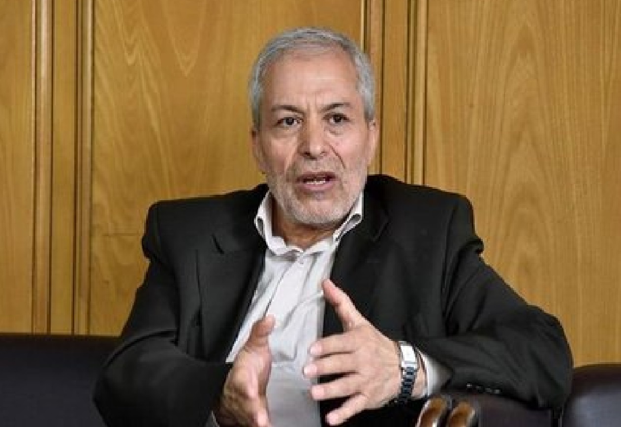 میرلوحی: احمدی‌نژاد ۷۵۰ میلیارد دلار نفت فروخت؛ همه این پول هدر رفت/ چه اشکالی دارد فرزندان مسئولان هم مانند جوانان دیگر مدتی بیکار باشند؟