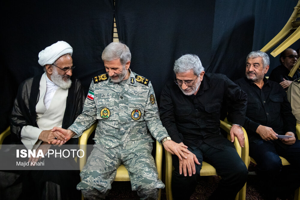 حضور فرماندهان ارشد نظامی در مراسم چهلم شهید سرلشکر باقری / سردار قاآنی همنشین فرمانده کل سپاه شد + تصاویر 3