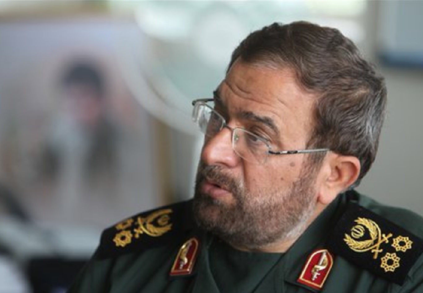 سرلشکر ایزدی: توان موشکی و پهپادی ایران در حال پیشرفت است/ شلیک موشک به سمت ناو هواپیمابر آمریکا و شناور‌های رزمی این کشور نشانه شکل‌گیری «معادله‌ای جدید» در صحنه نبرد است