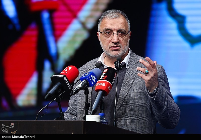 واکنش زاکانی به اظهارات اخیر حسن روحانی/ برخی در داخل کشور نقش ستون پنجم را ایفا می‌کنند/ با وجود افزایش قیمت‌ها بیش از ۴۰ میلیارد دلار طلا و اسکناس در بانک مرکزی وجود دارد