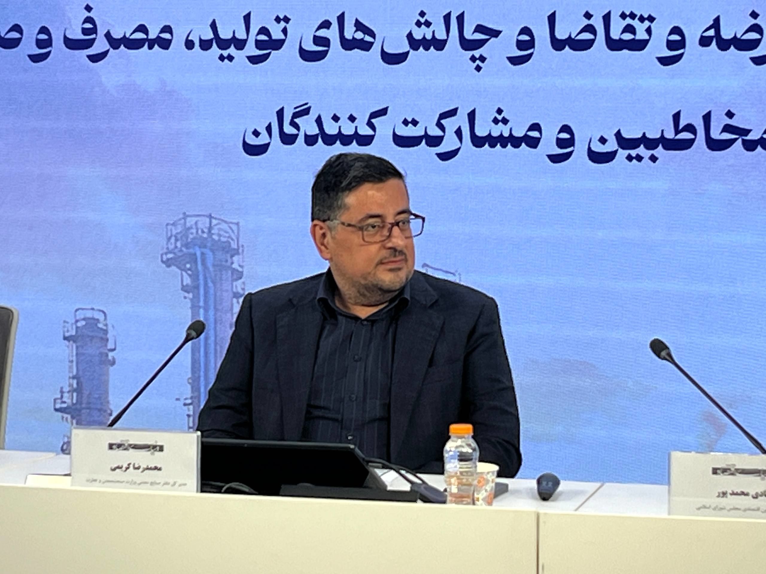 مدیر کل صنایع معدنی وزارت صمت: ظرفیت تولید فولاد کشور فاصله قابل‌ توجهی با ظرفیت مجوزهای صادرشده دارد/ درخواست مهم از فعالان حوزه فولاد