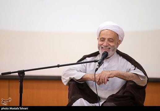 تصاویر حضور قرائتی با ویلچر در یک مراسم + عکس ها 12