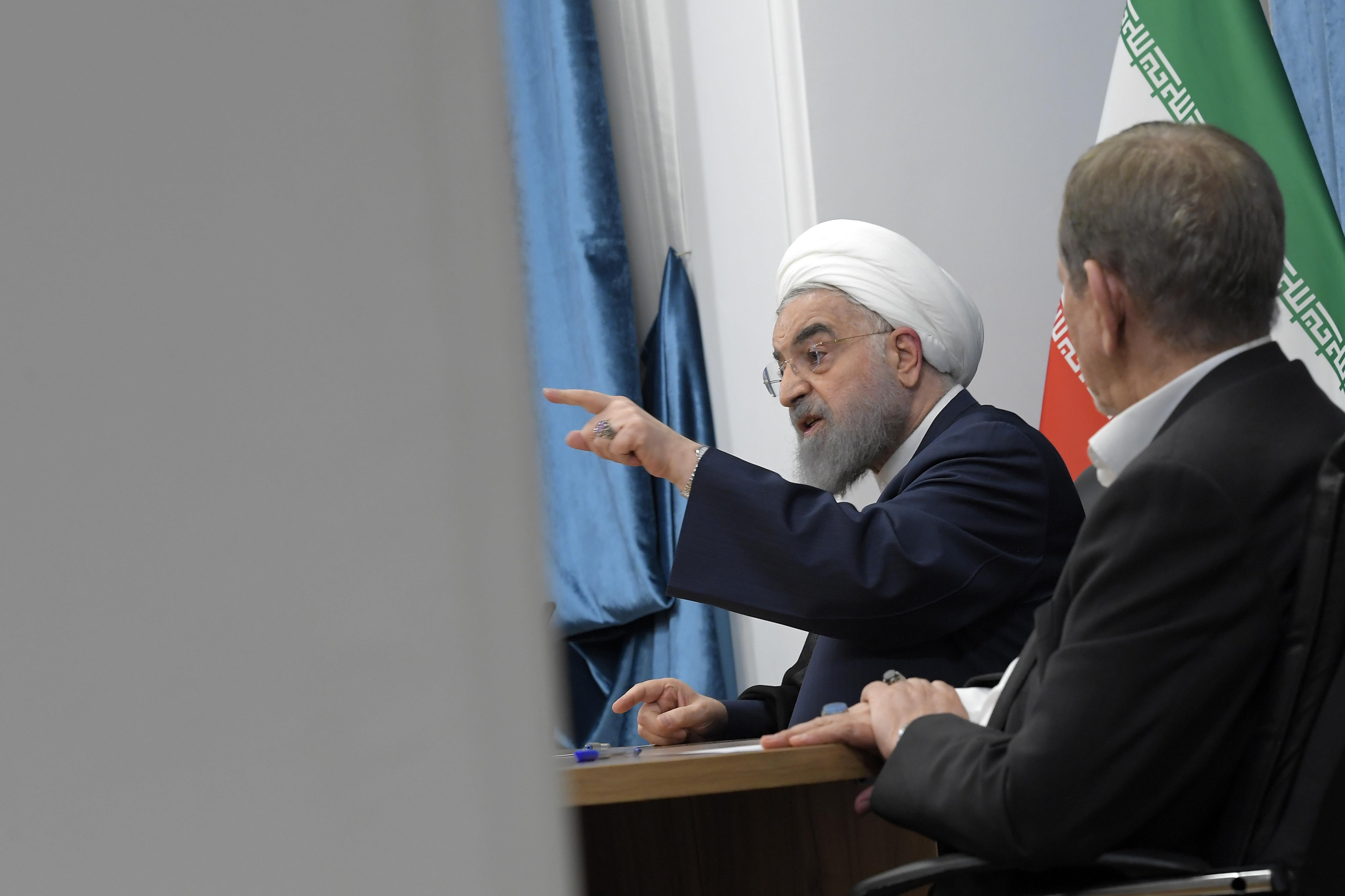 دیدار وزیران و معاونان دولت های یازدهم و دوازدهم با حسن روحانی + تصاویر 8