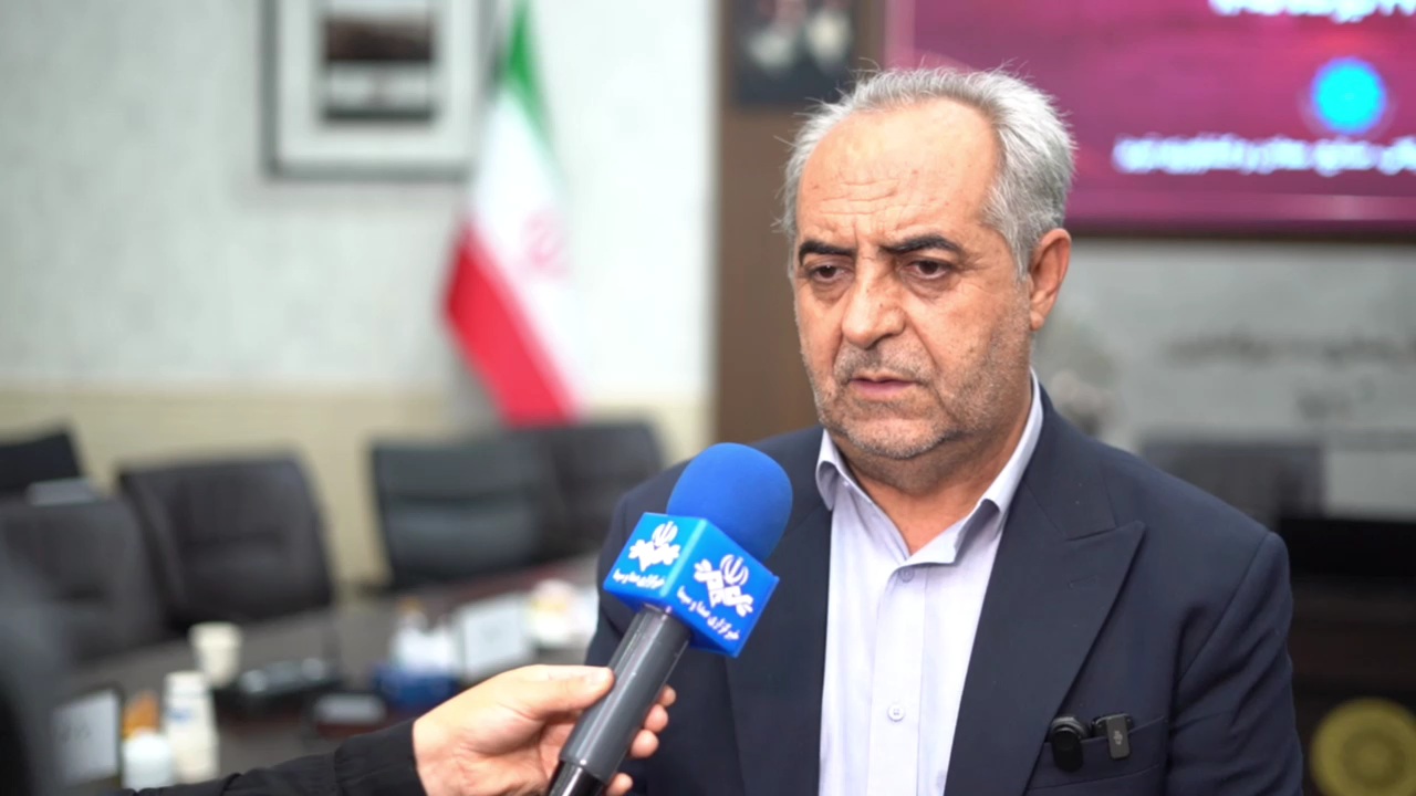 پیگیر انتقال حساب شرکتهای بزرگ به استان هستیم