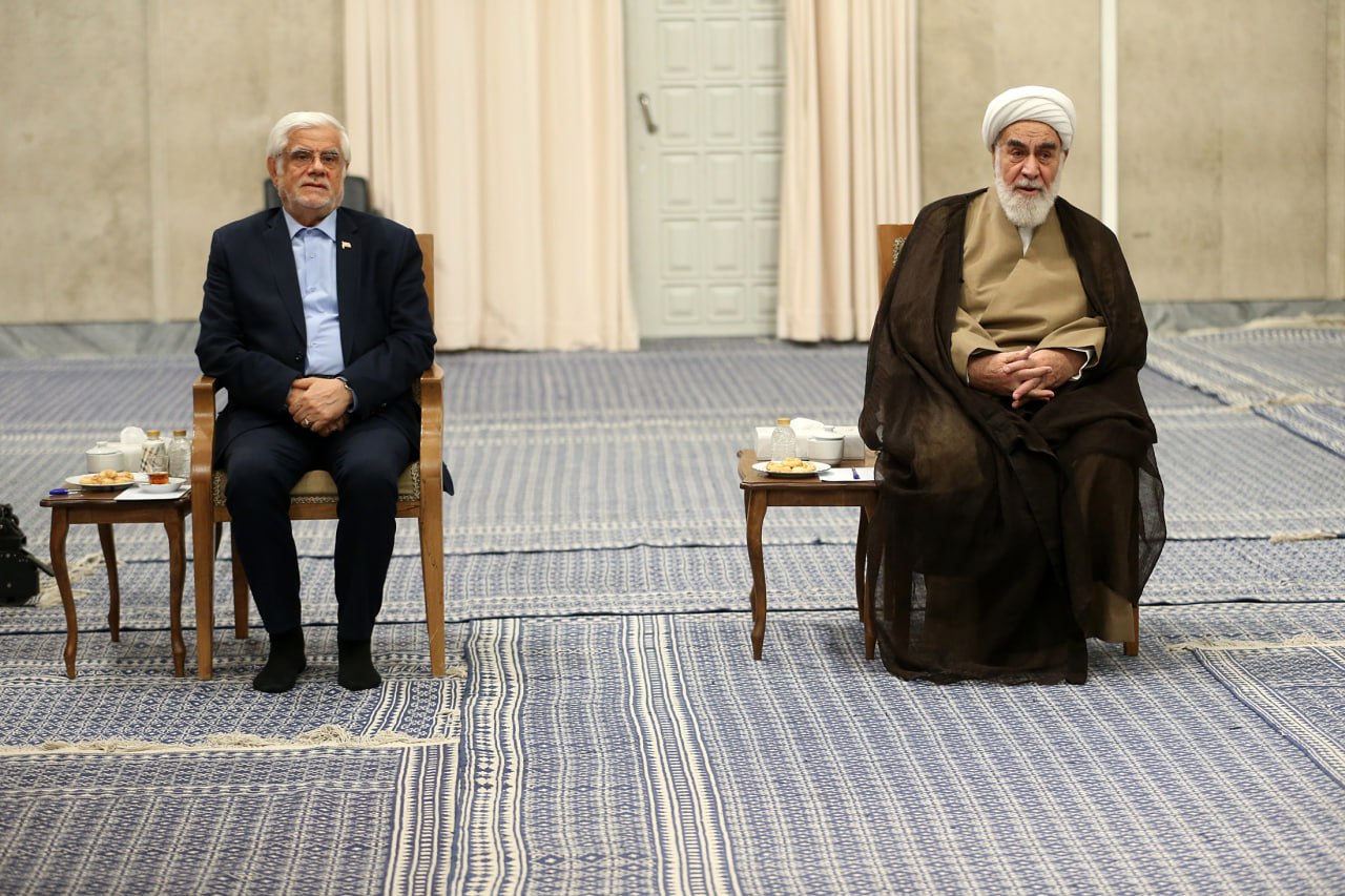 تیپ خاص علی لاریجانی در دیدار با رهبری / چهره خندان پزشکیان شکار دوربین ها شد + تصاویر 6