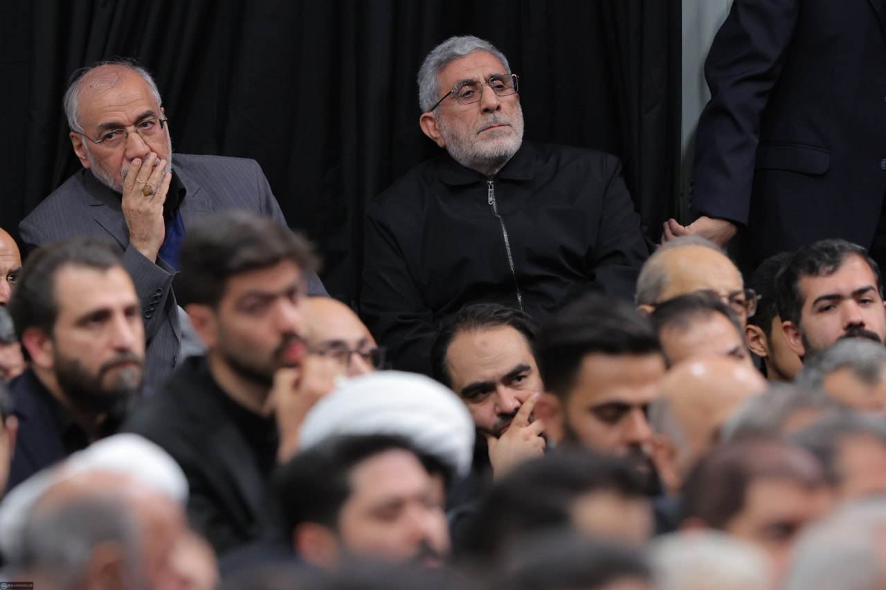 تصویر سردار قاآنی در سومین شب مراسم عزاداری ایام فاطمیه 2