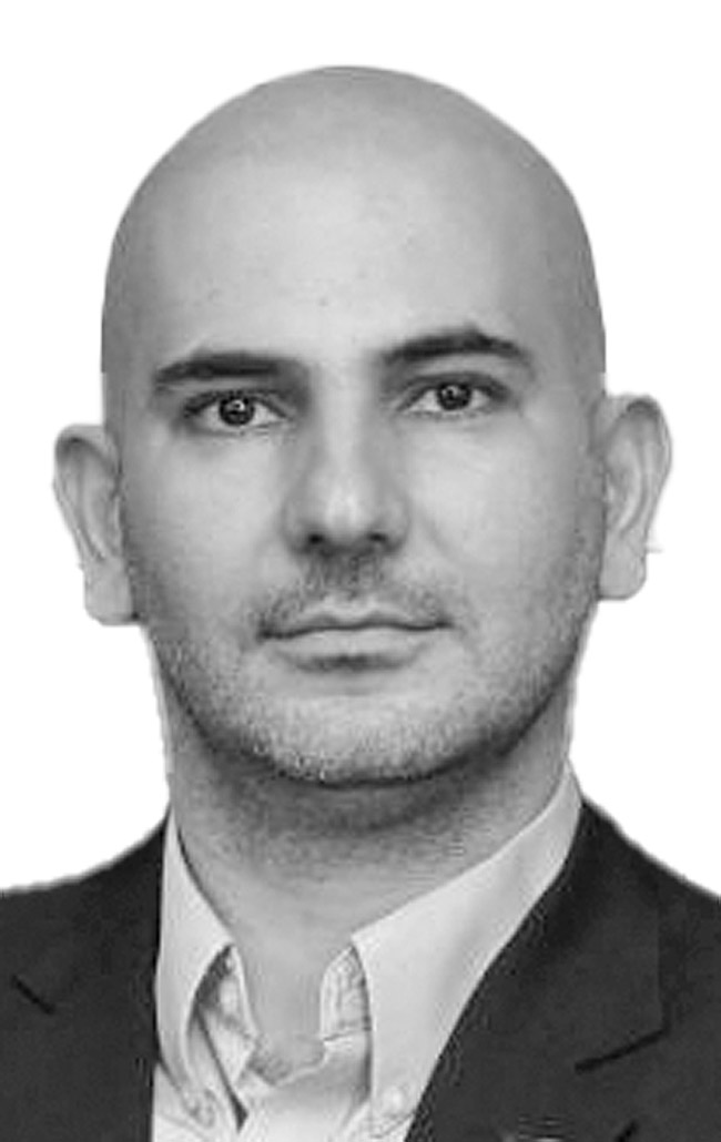 سیاوش عظیمی copy