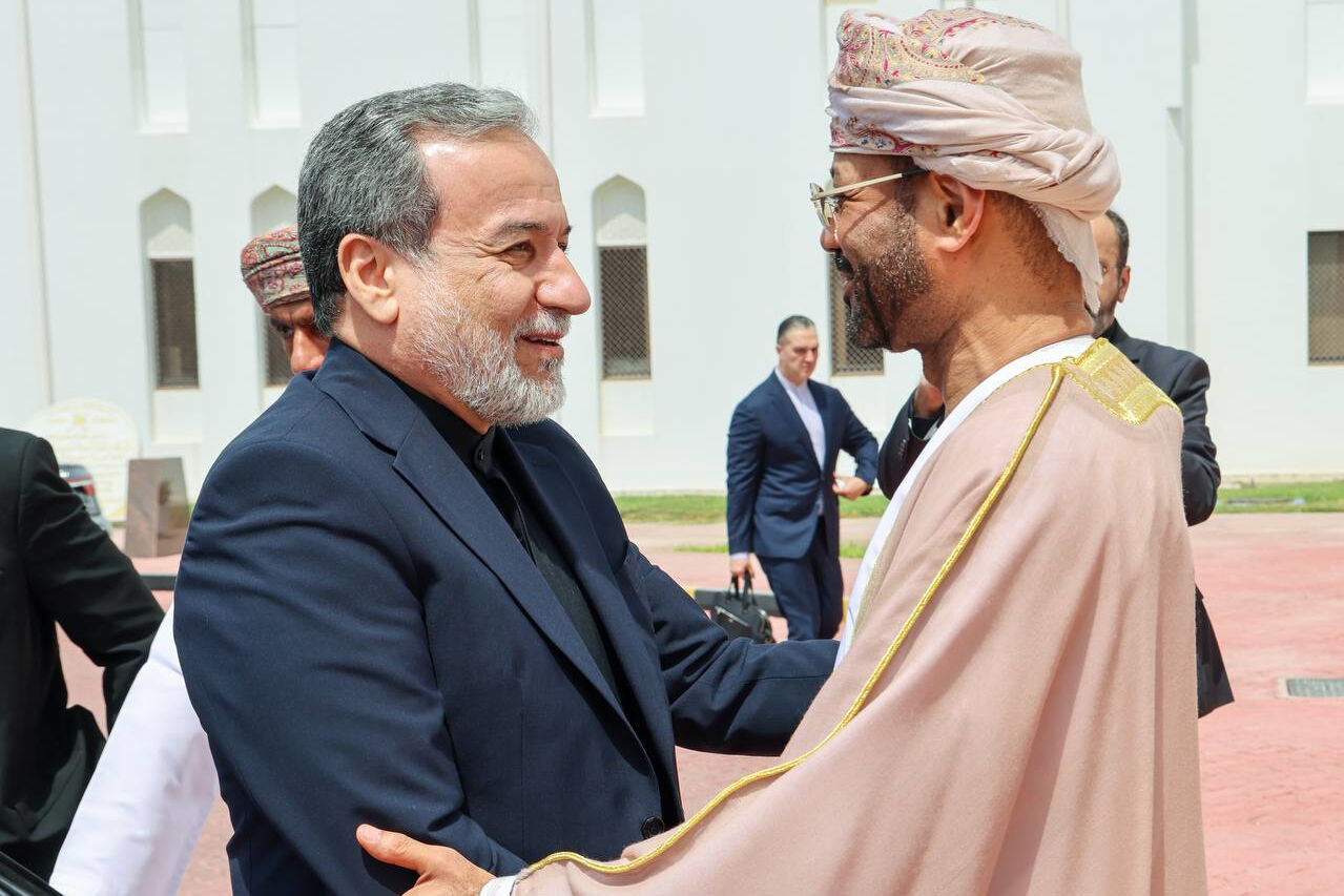 جزئیات گفتگوی ایران و عمان بر سر تنگه هرمز / البوسعیدی: مذاکره با عراقچی سازنده بود