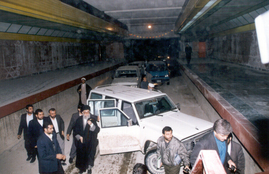 متروی تهران رهبر انقلاب