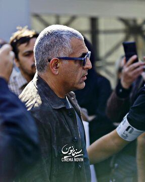 از نوید محمد زاده تا شهاب حسینی / بازیگران معروفی که برای بدرقه داریوش مهرجویی رفتند + تصاویر 6