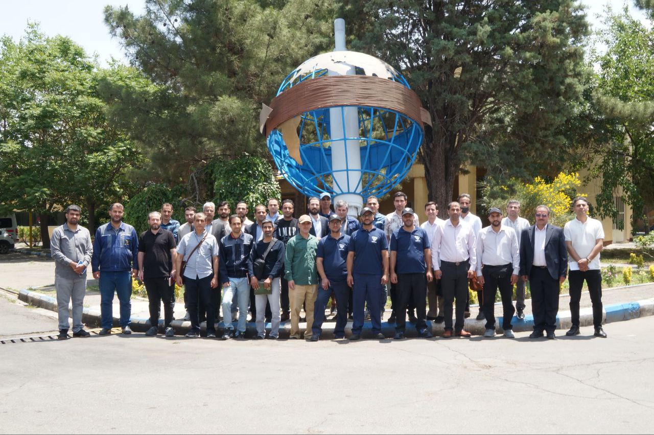 اولین دوره آموزش نصب و راه اندازی الکتروموتورهای کولری BLDC در موتوژن برگزار شد 2