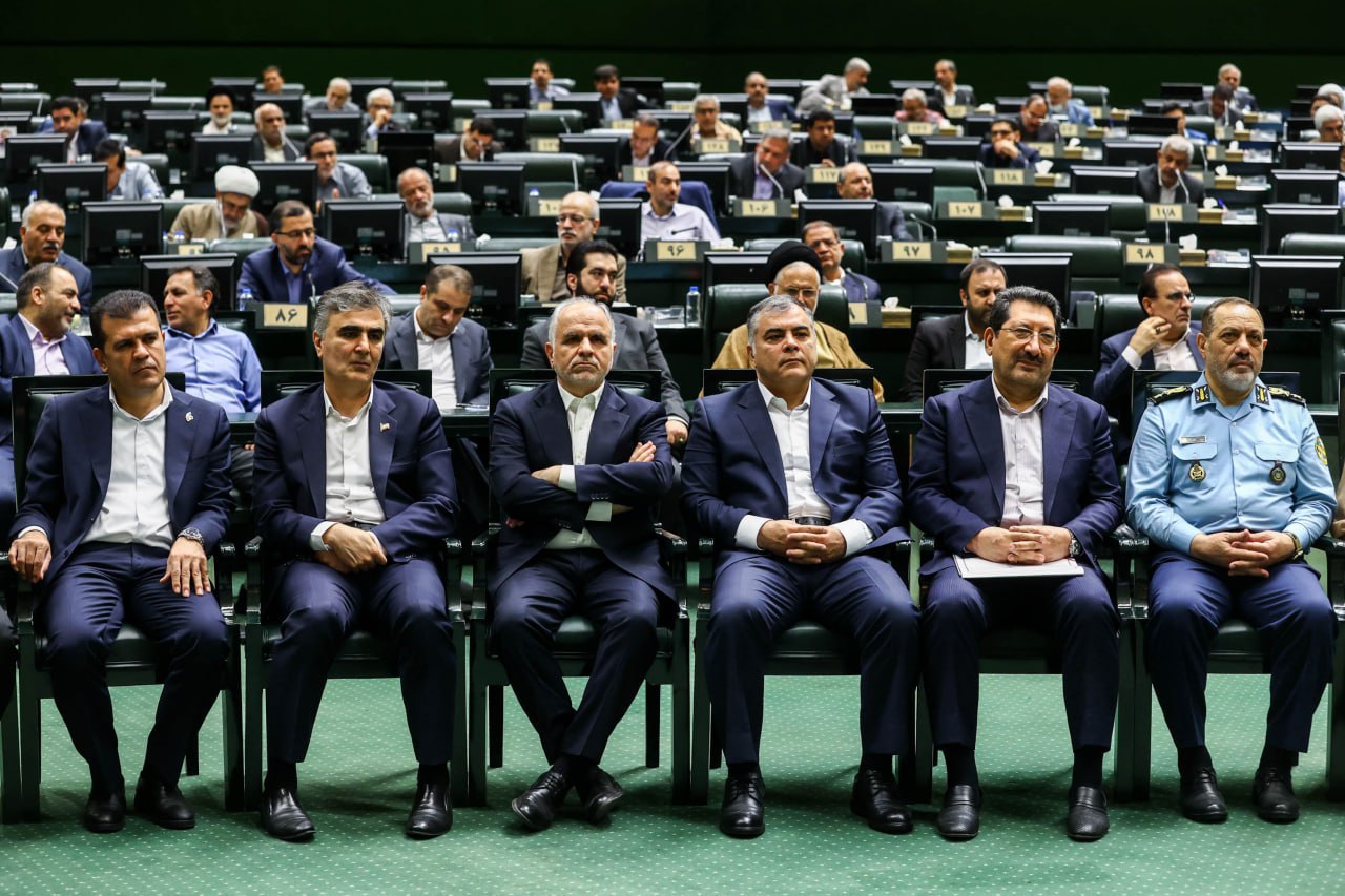 قابهایی از نشست امروز پزشکیان با نمایندگان مجلس + تصاویر 5