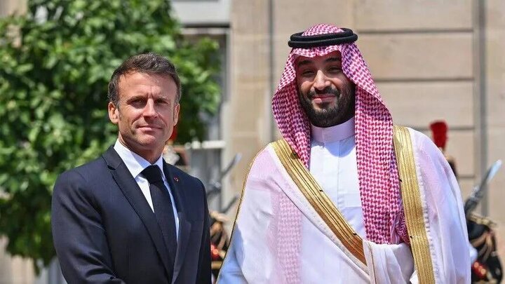 بن سلمان و ماکرون درباره وضعیت آبراه‌های حیاتی منطقه رایزنی کردند