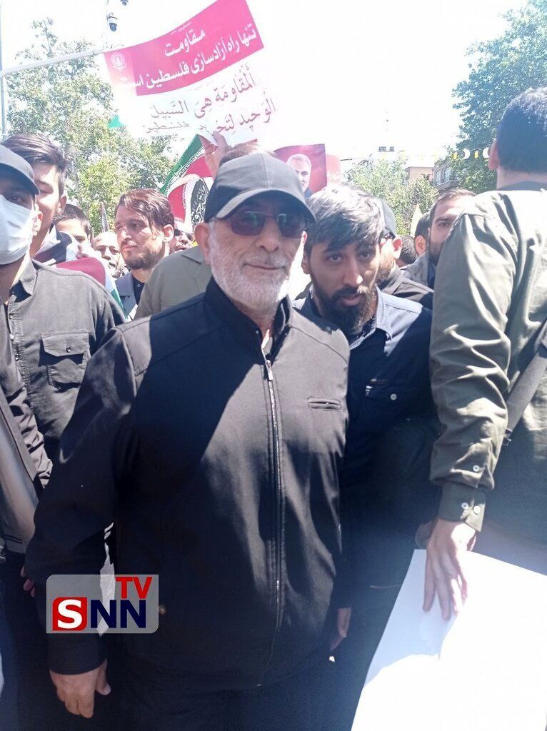 تیپ کمتر دیده‌شده از سردار قاآنی در راهپیمایی روز قدس» در تهران / عکس