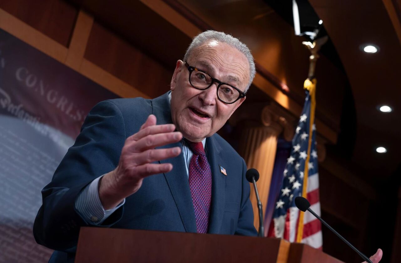 انتقاد شدید جاک شومر از ترامپ به دلیل جنگ با ایران/ دیگر بس است؛ به این جنگ پایان دهید