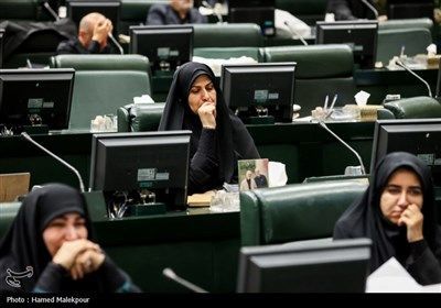 مجلس در سوگ رئیس جمهور شهید