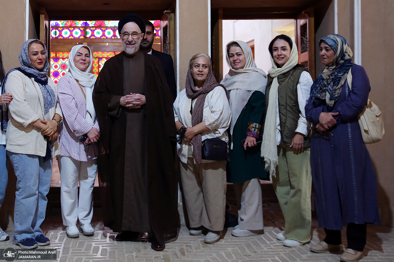 بازدید+سید+محمد+خاتمی+از+باغ+دولت+آباد+یزد (7)