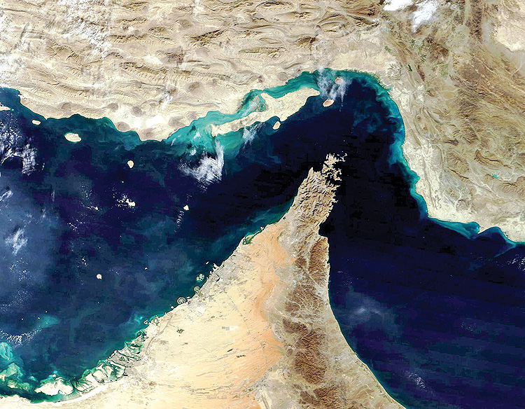 Strait_of_Hormuz_(MODIS_2020-12-04) copy