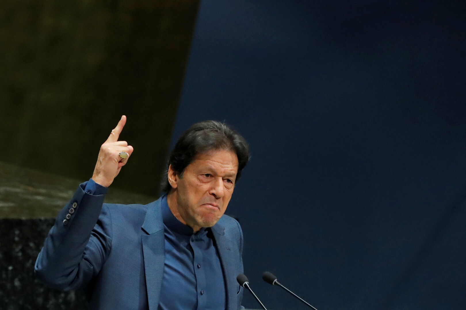 عمران خان به زندان بازگردانده شد/ آخرین وضعیت جسمانی نخست‌ وزیر سابق پاکستان