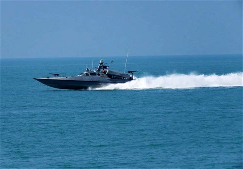 خط و نشان سپاه برای آمریکا/ نمایش اقتدار دریایی ایران در خلیج‌ فارس+تصاویر