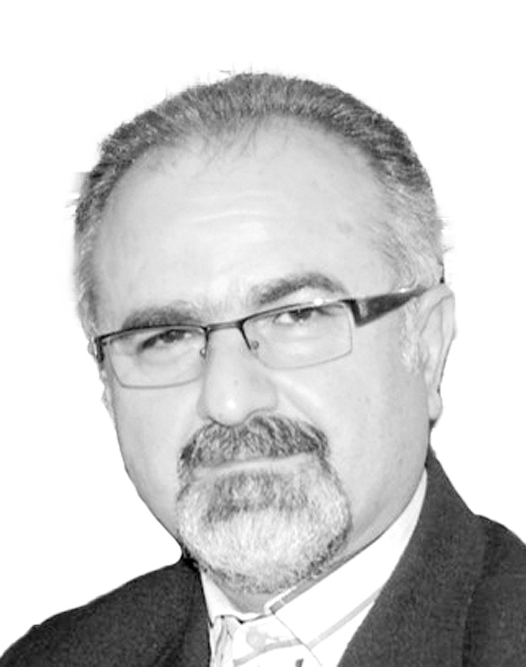 کیومرث ایراندوست
