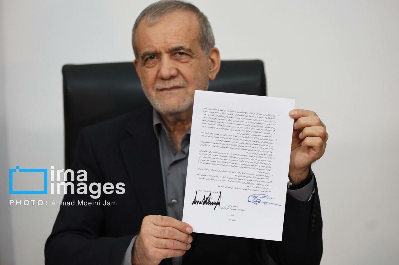تحلیل محمد قوچانی از نقش پزشکیان در توافق با آمریکا/ نه‌تنها فرق می‌کند چه کسی رئیس‌جمهور باشد بلکه فرق می‌کند چه کسی وزیر امور خارجه باشد/ پزشکیان توانست مذاکرات را از موضوع رقابت در سیاست داخلی ارتقا دهد