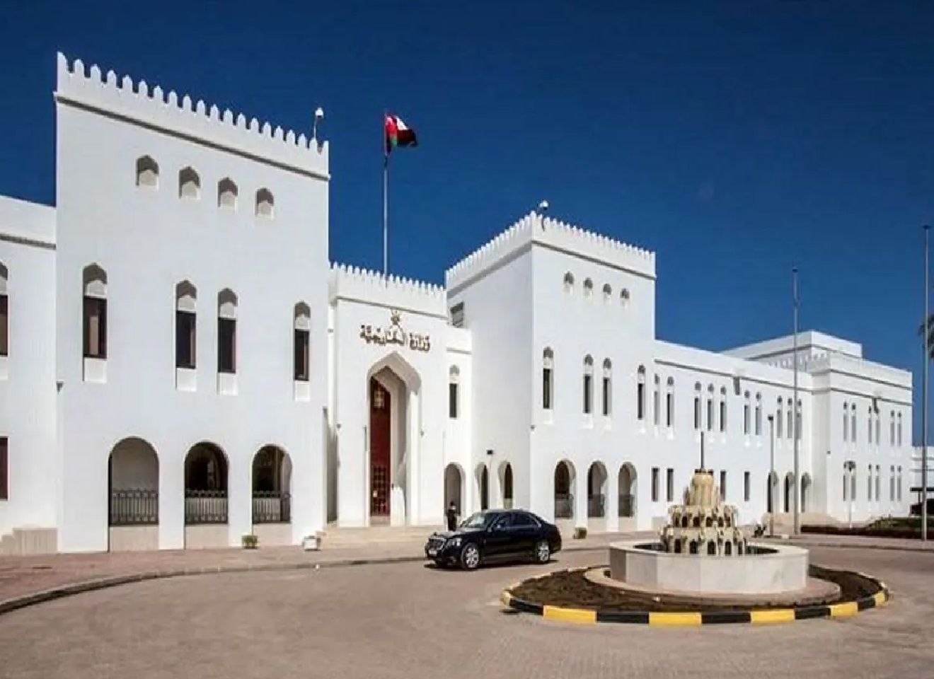 سفیر ایران به وزارت امور خارجه عمان رفت