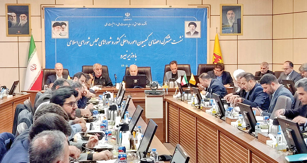 مدیریت ناترازی ۲۰ هزار مگاواتی برق