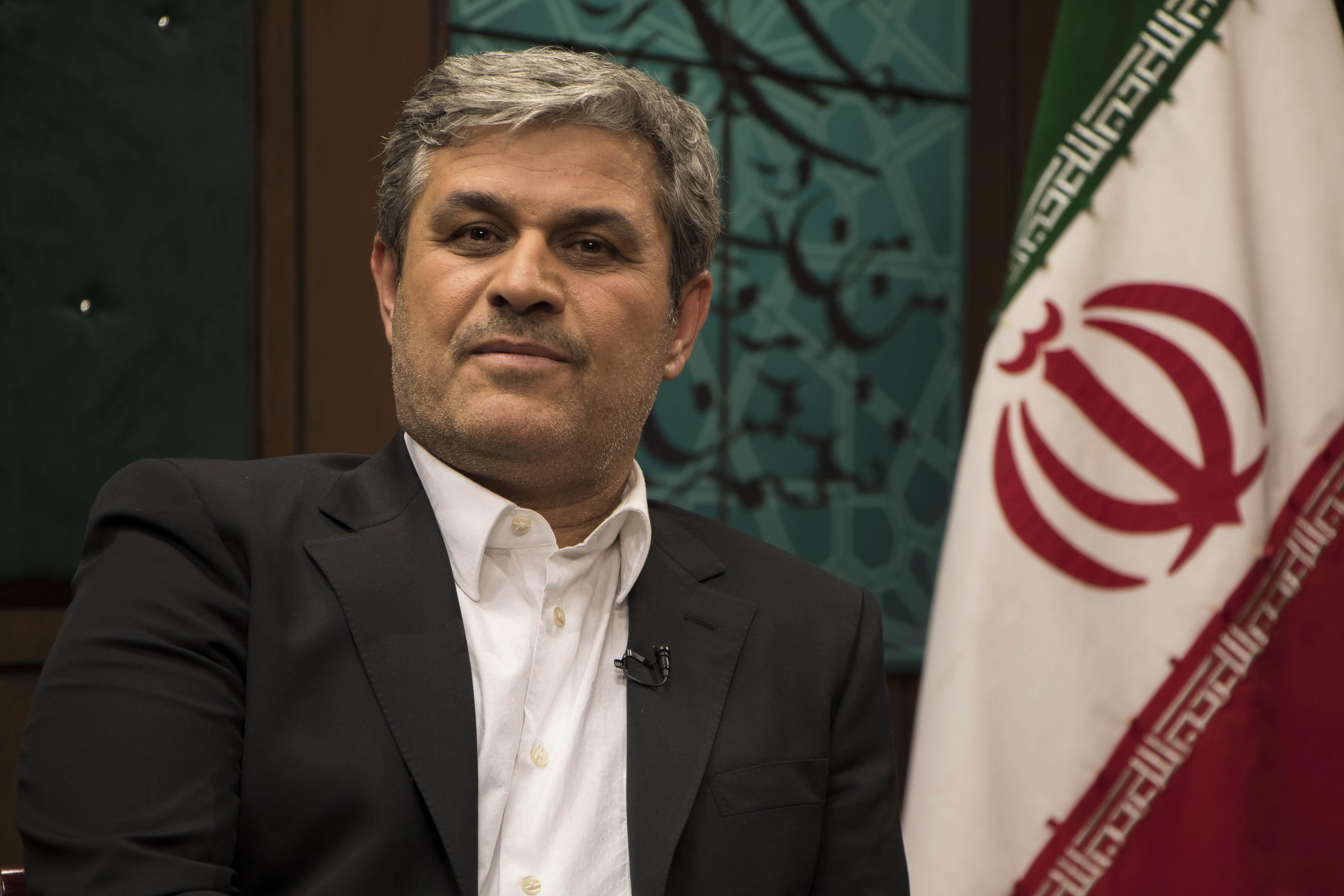 تاجگردون: دولت با مشکل منابع برای اجرای کالابرگ مواجه است/ به دولت برای افزایش سقف کالابرگ کمک میکنیم