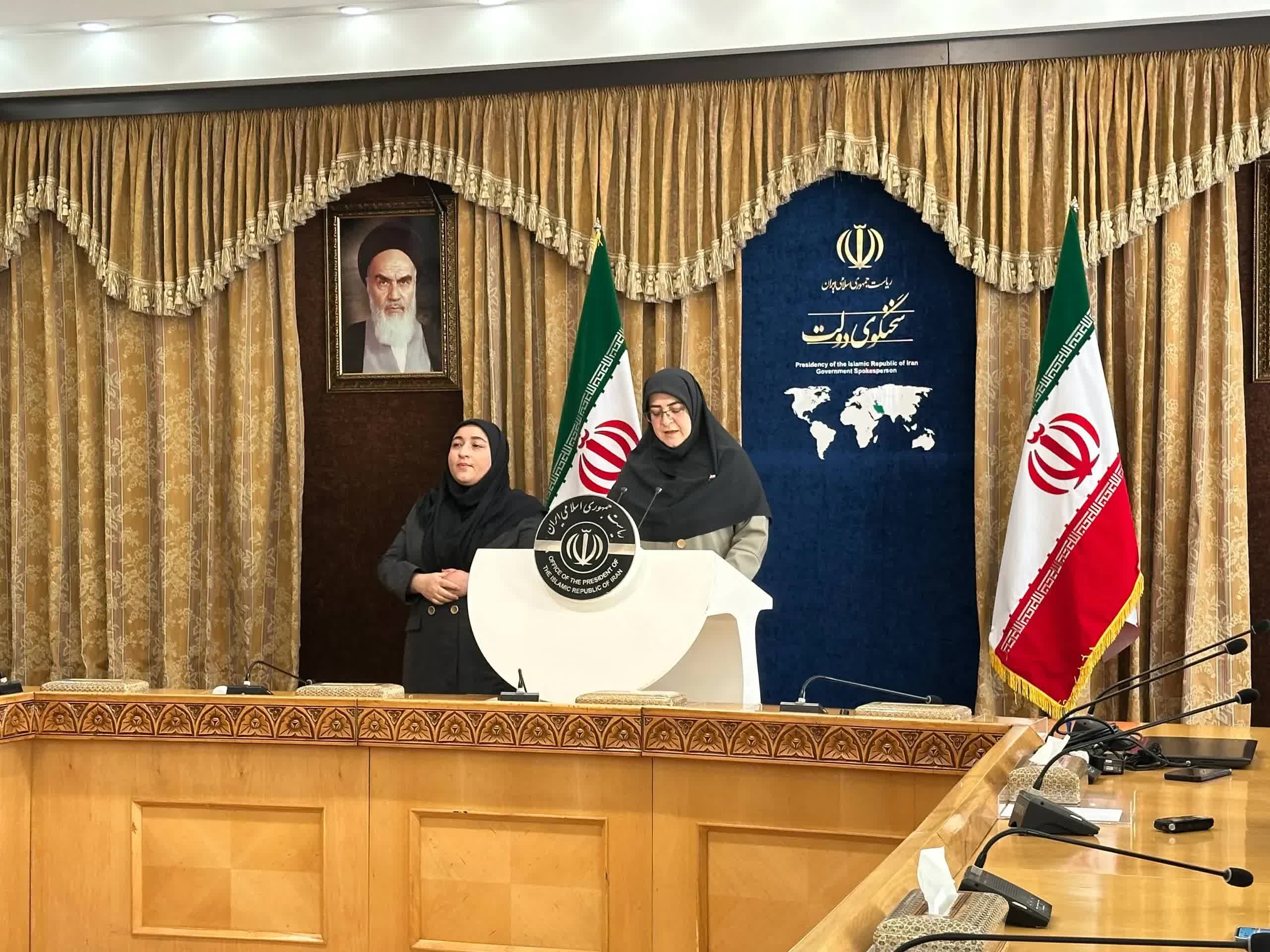 توضیحات سخنگوی دولت درباره دورکاری برخی ادارات در فصل زمستان/ کالابرگ به تمام ایرانیان مقیم کشور تعلق می‌گیرد