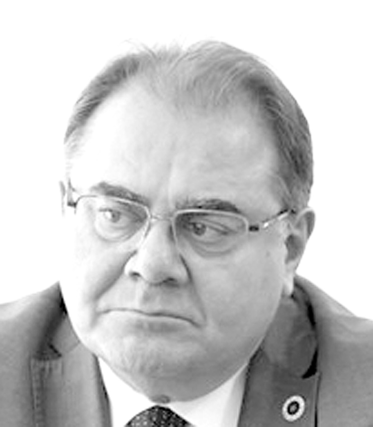 آرش نجفی