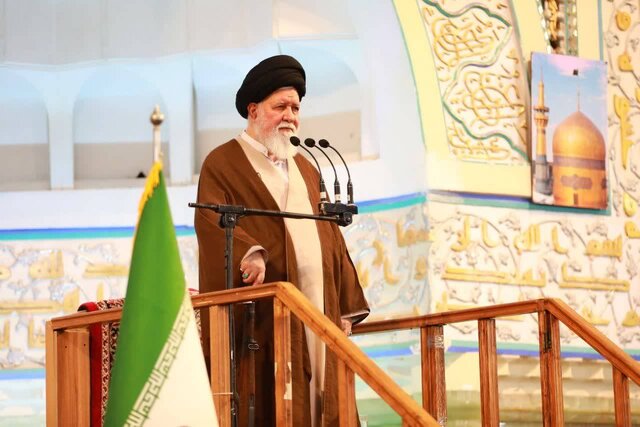 دفاع علم‌الهدی از پزشکیان/ وقتی آقای رئیس جمهور با اجازه رهبری توافق را پذیرفته‌اند ما حق مقابله با آقای رئیس‌جمهور یا وزیران را نداریم