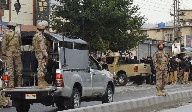 درگیری شدید دولت پاکستان با عناصر مسلح/ ۴ نظامی کشته شدند