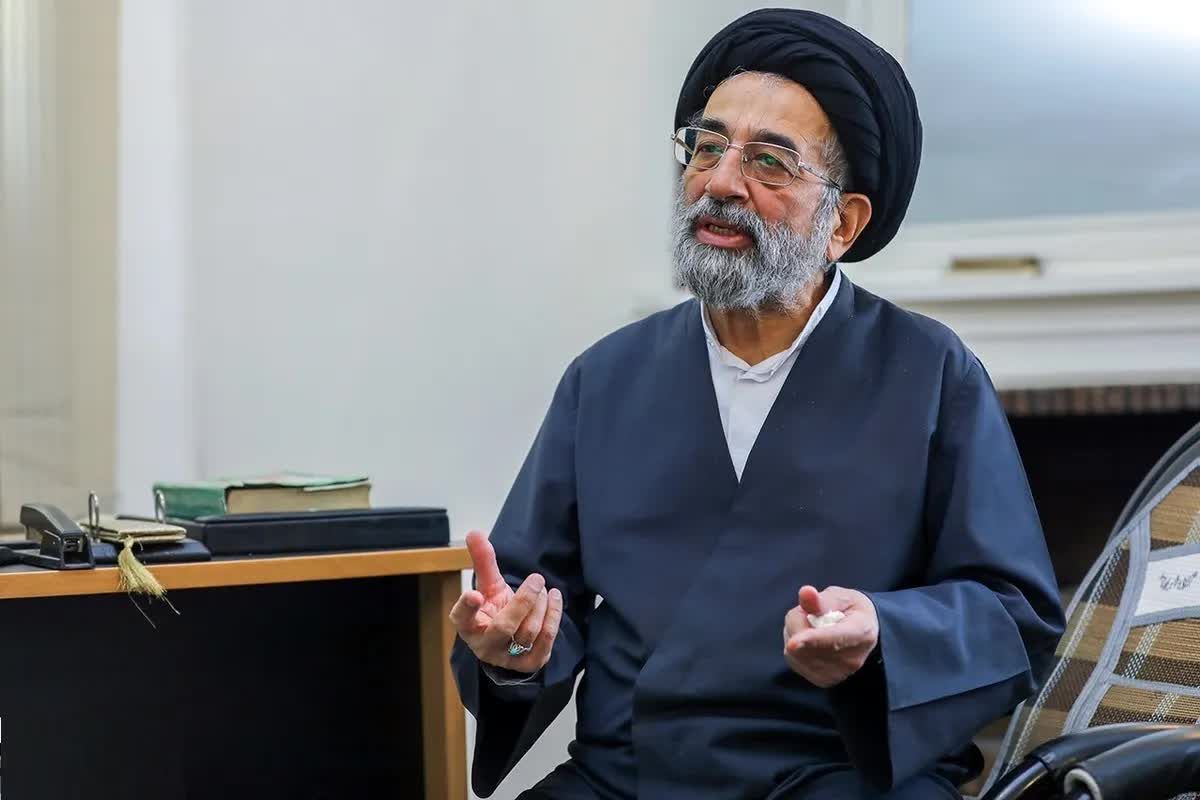هشدار وزیر کشور دولت اصلاحات درباره ادامه کار شوراها تا برگزاری انتخابات جدید؛ هیچ‌کس حق ندارد به جای مردم تصمیم بگیرد مگر با اجازه خود مردم