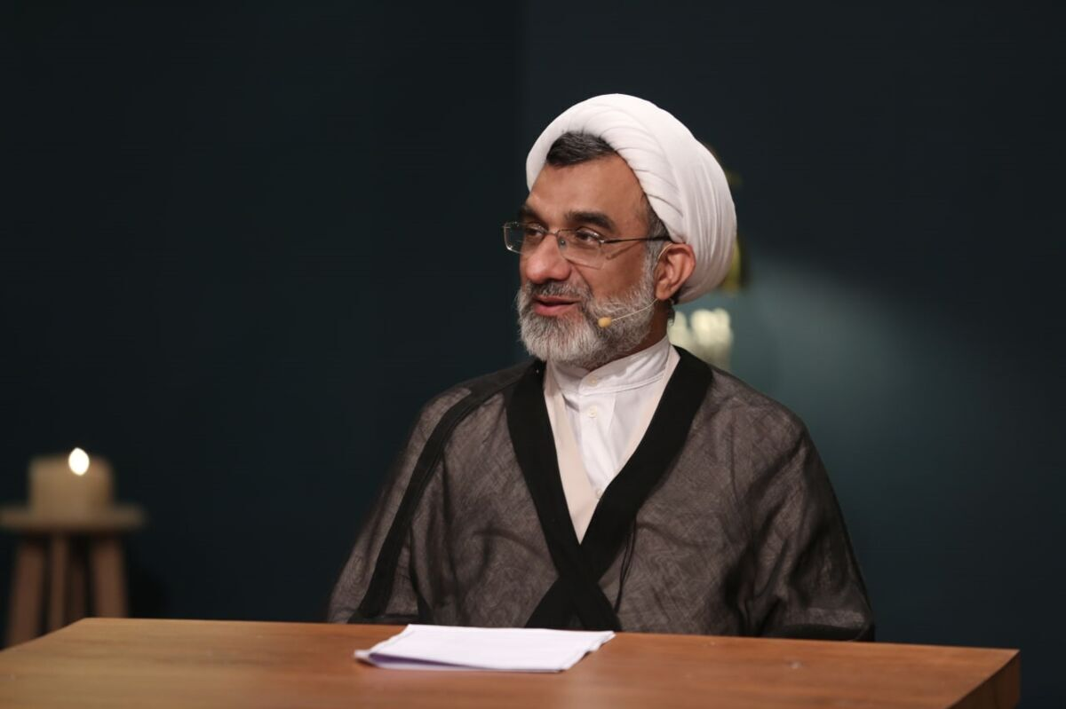 خسروپناه: ما هنوز در میانه جنگ هستیم/ تصمیم‌های عجولانه و احساساتی در مسئله حجاب کارساز نیست