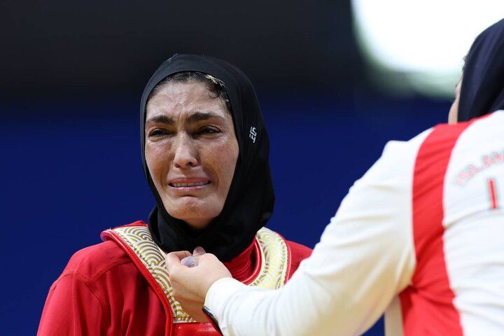اشک های «الهه منصوریان» بعد از کسب مدال نقره بازیهای آسیایی