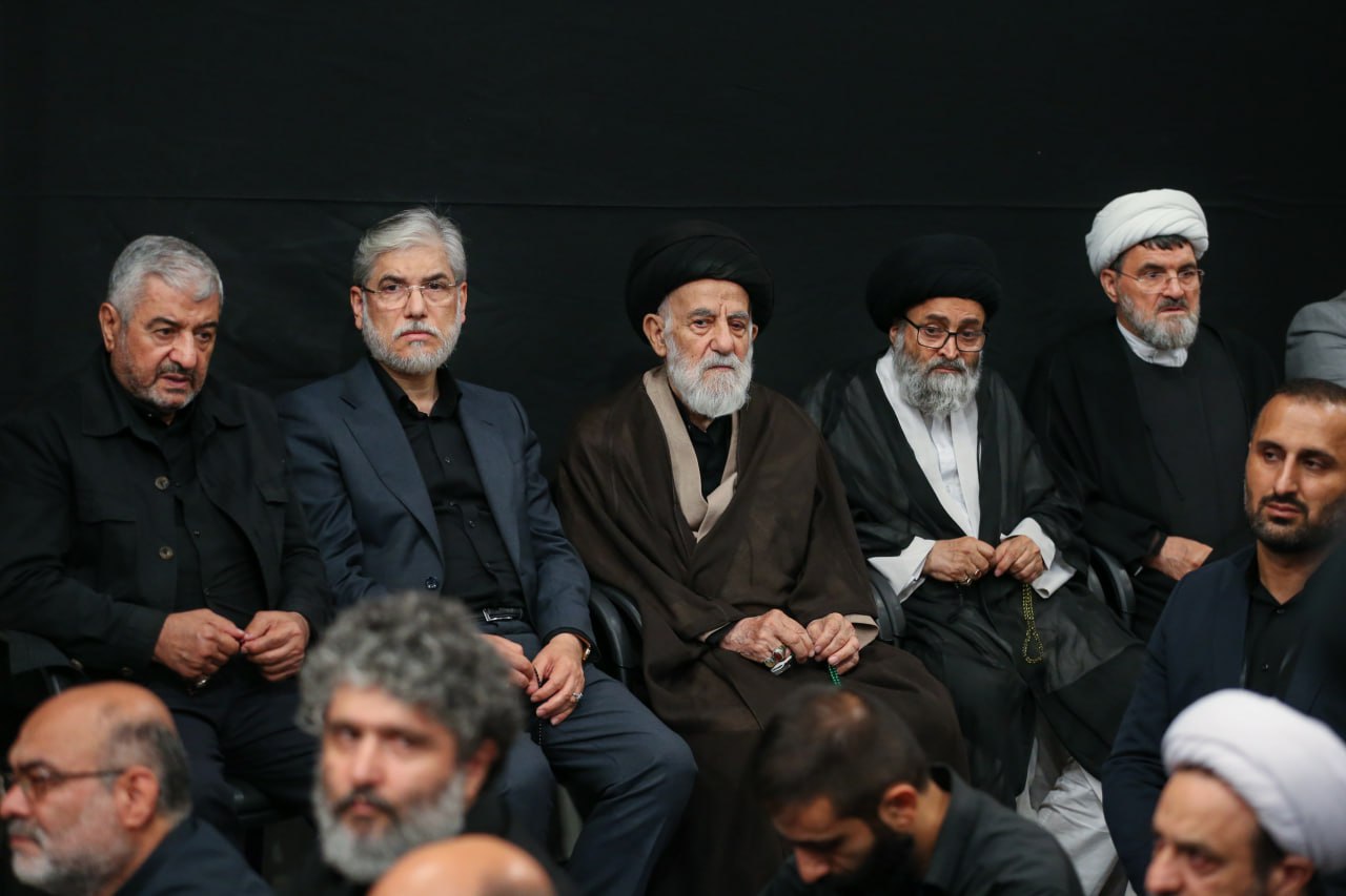 تصاویری از مراسم عزاداری حضرت اباعبدالله الحسین (ع) در حسینیه امام خمینی (ره) 3