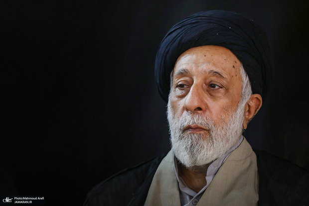 اظهارات تازه سیدهادی خامنهای درباره آمریکا/ واقعیت جامعه، مذاکره را اقتضا میکند/نمیتوان خواسته یک عده را تحمیل کرد