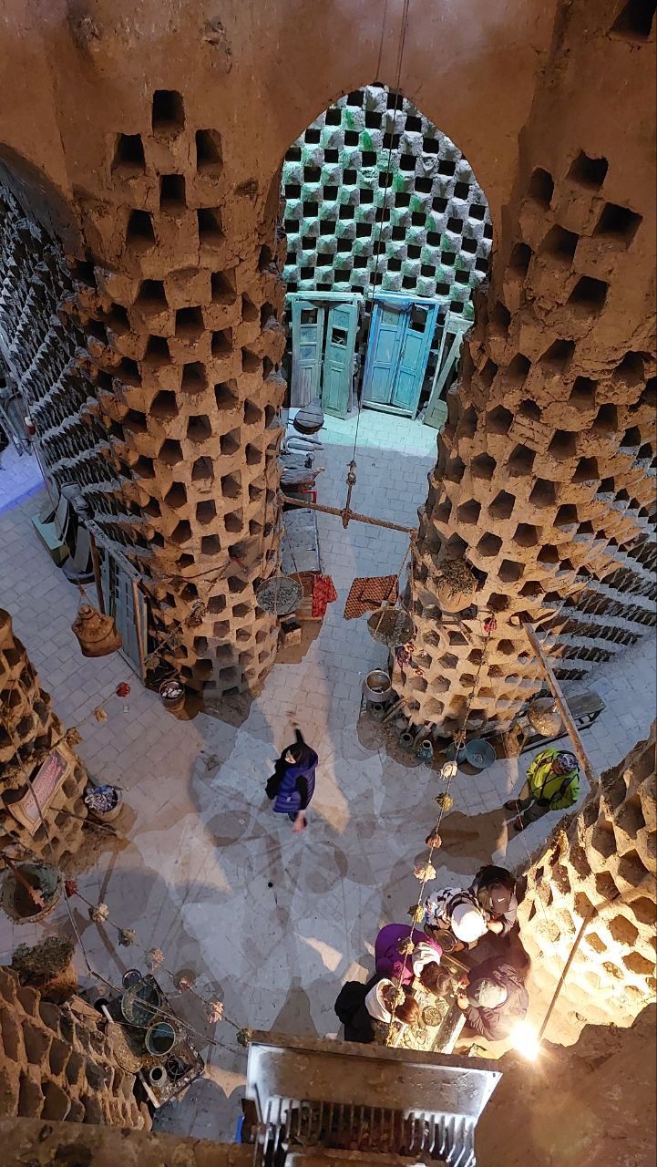 شهری سفید با رمل‌های طلایی 6