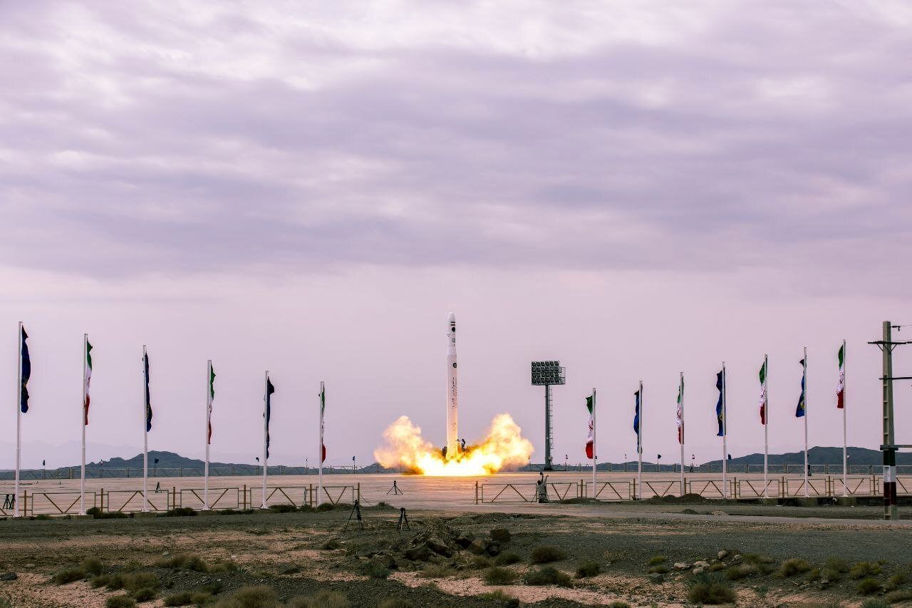 تصاویر پرتاب ماهواره جدید سپاه پاسداران به فضا