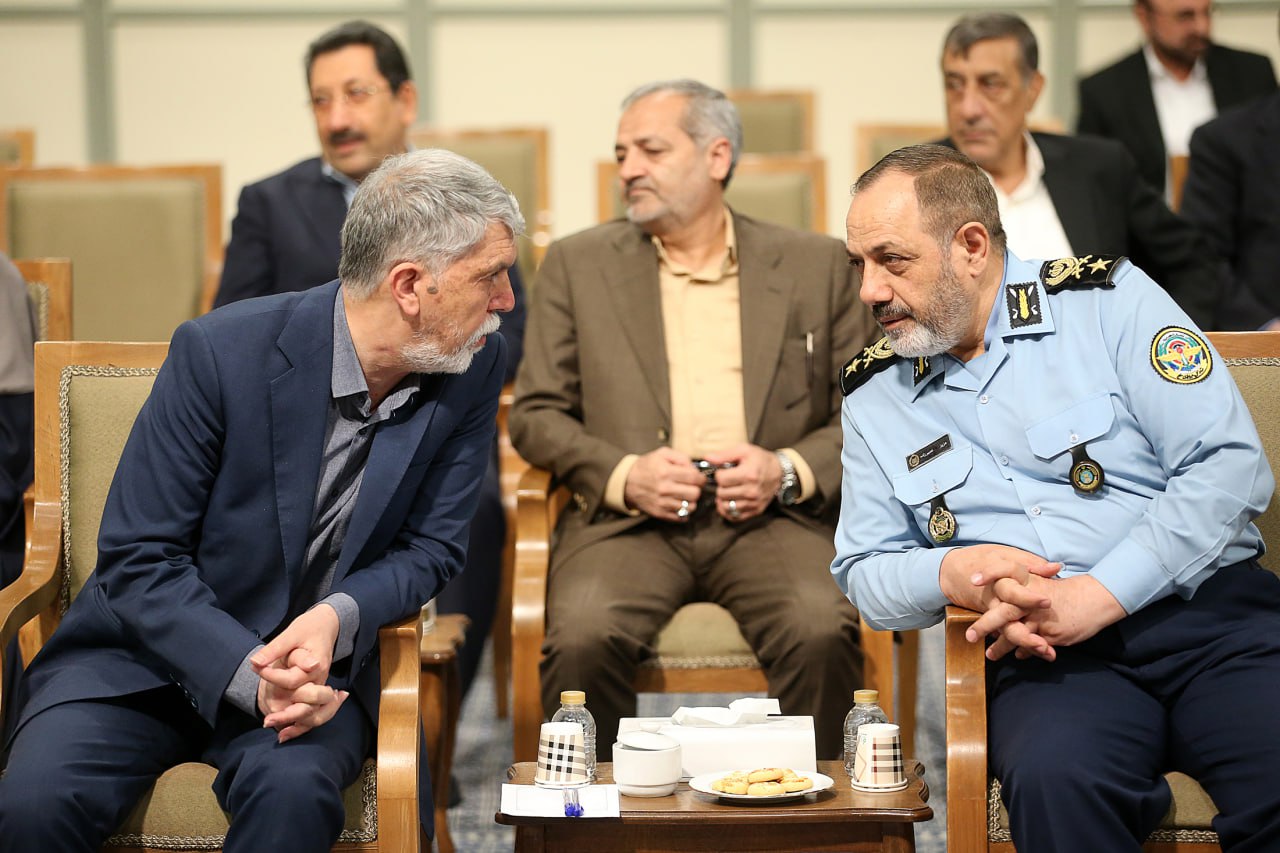 تیپ خاص علی لاریجانی در دیدار با رهبری / چهره خندان پزشکیان شکار دوربین ها شد + تصاویر 4