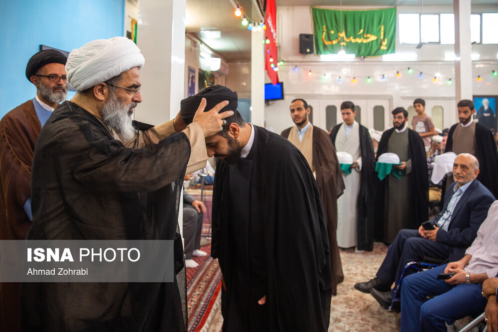 تصاویر جشن و عمامهگذاری طلاب در روز میلاد پیامبر اکرم (ص) و امام جعفر صادق (ع) 6