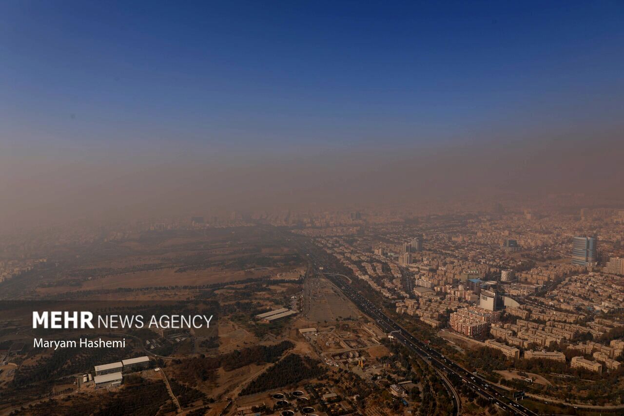 نقاشی آلودگی آب کودکانه