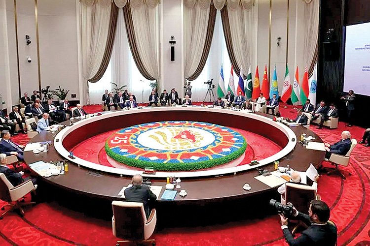 پوست‌اندازی در نظم جهانی
